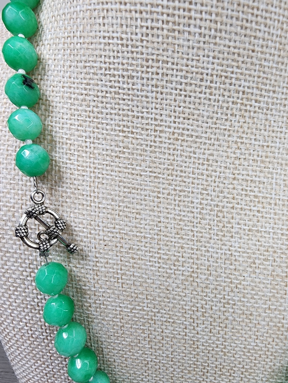 Green Jade Faceted Bead Necklace - Picture 5 of 5